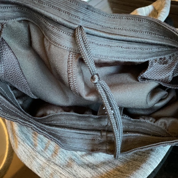 Nike black and gray athletic shorts size large - Picture 6 of 6